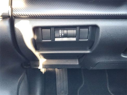 Certified 2025 Subaru Crosstrek 2.0i Premium image 23