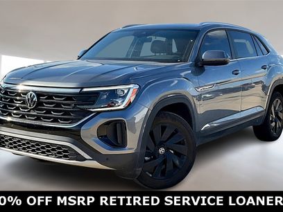 Used 2025 Volkswagen Atlas Cross Sport SE w/ Panoramic Sunroof Package