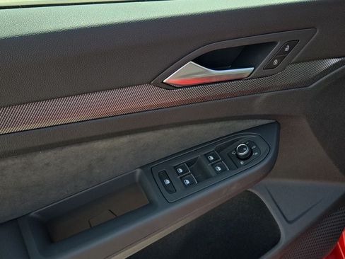 New 2026 Volkswagen GTI SE FWD image 16