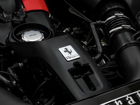 Used 2020 Ferrari F8 Tributo RWD image 50