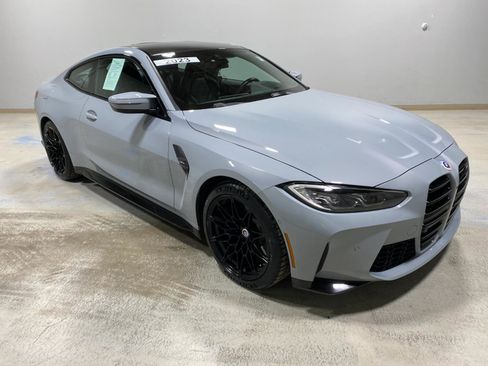 Used 2023 BMW M4 Coupe w/ Executive Package image 4