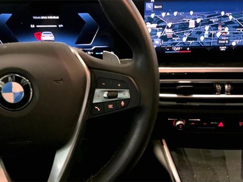 Certified 2023 BMW 330i Sedan w/ Convenience Package image 18