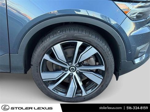 Used 2022 Volvo XC40 P8 Recharge Ultimate image 8