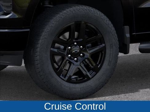 New 2026 Chevrolet Silverado 1500 Custom w/ Turbomax Blackout Package AWD/4WD image 9