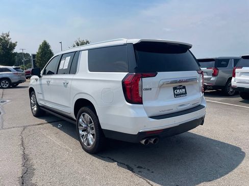 Used 2023 GMC Yukon XL Denali AWD/4WD image 8