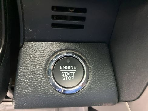 Used 2022 Ford F350 Platinum w/ Tremor Off-Road Package image 30