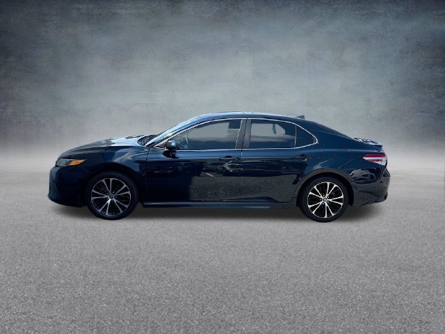 Used 2020 Toyota Camry SE FWD image 9