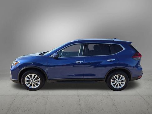 Used 2020 Nissan Rogue SV FWD image 3