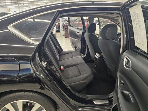 Used 2019 Nissan Sentra SV w/ Special Edition Package FWD image 33