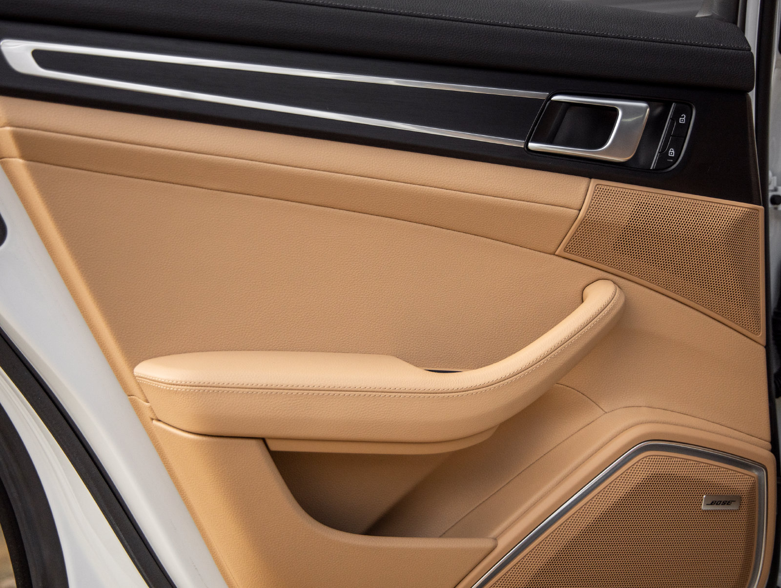 Certified 2023 Porsche Panamera Platinum Edition RWD image 33