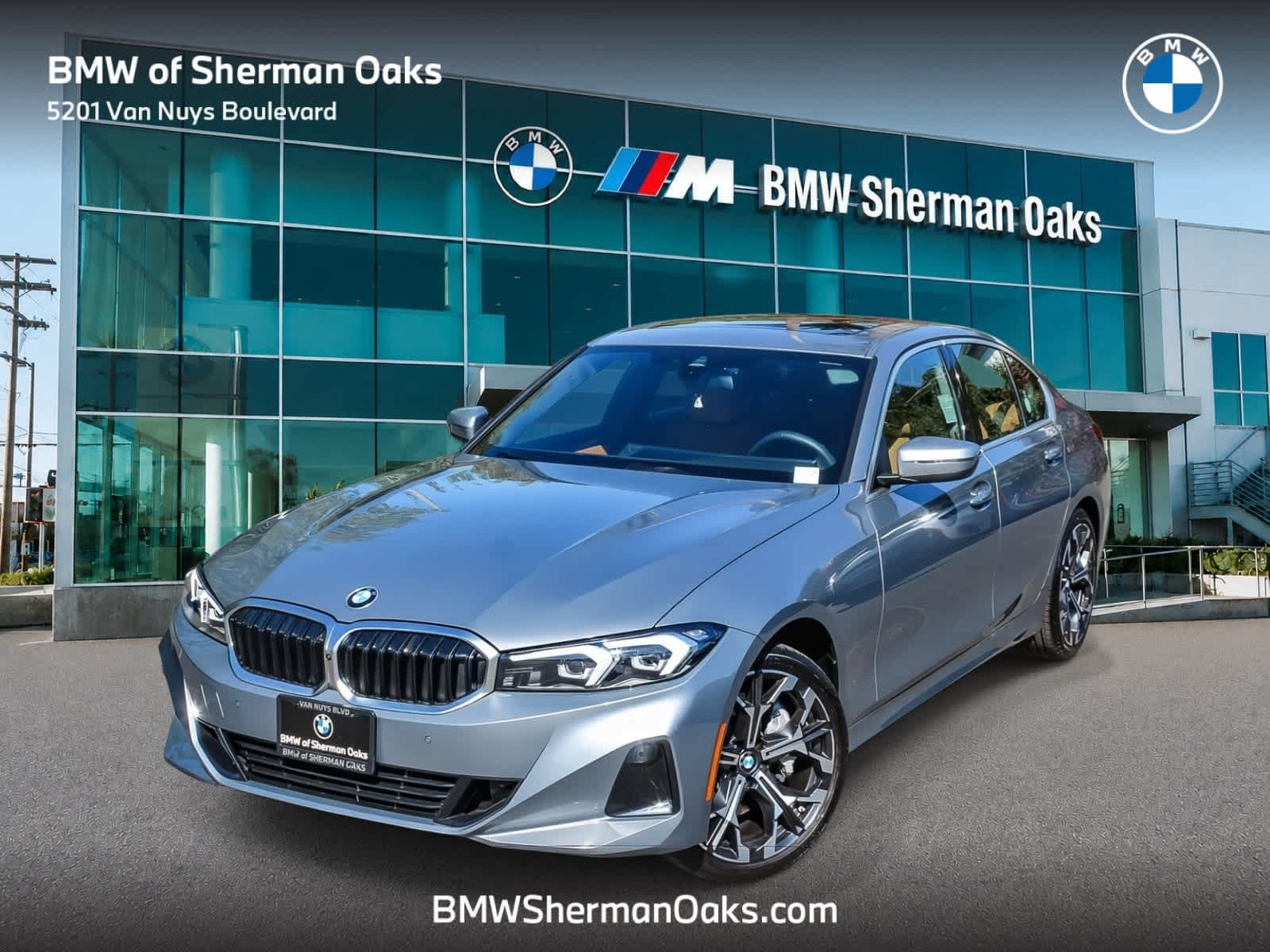 Used 2026 BMW 330i Sedan w/ Convenience Package RWD image 2