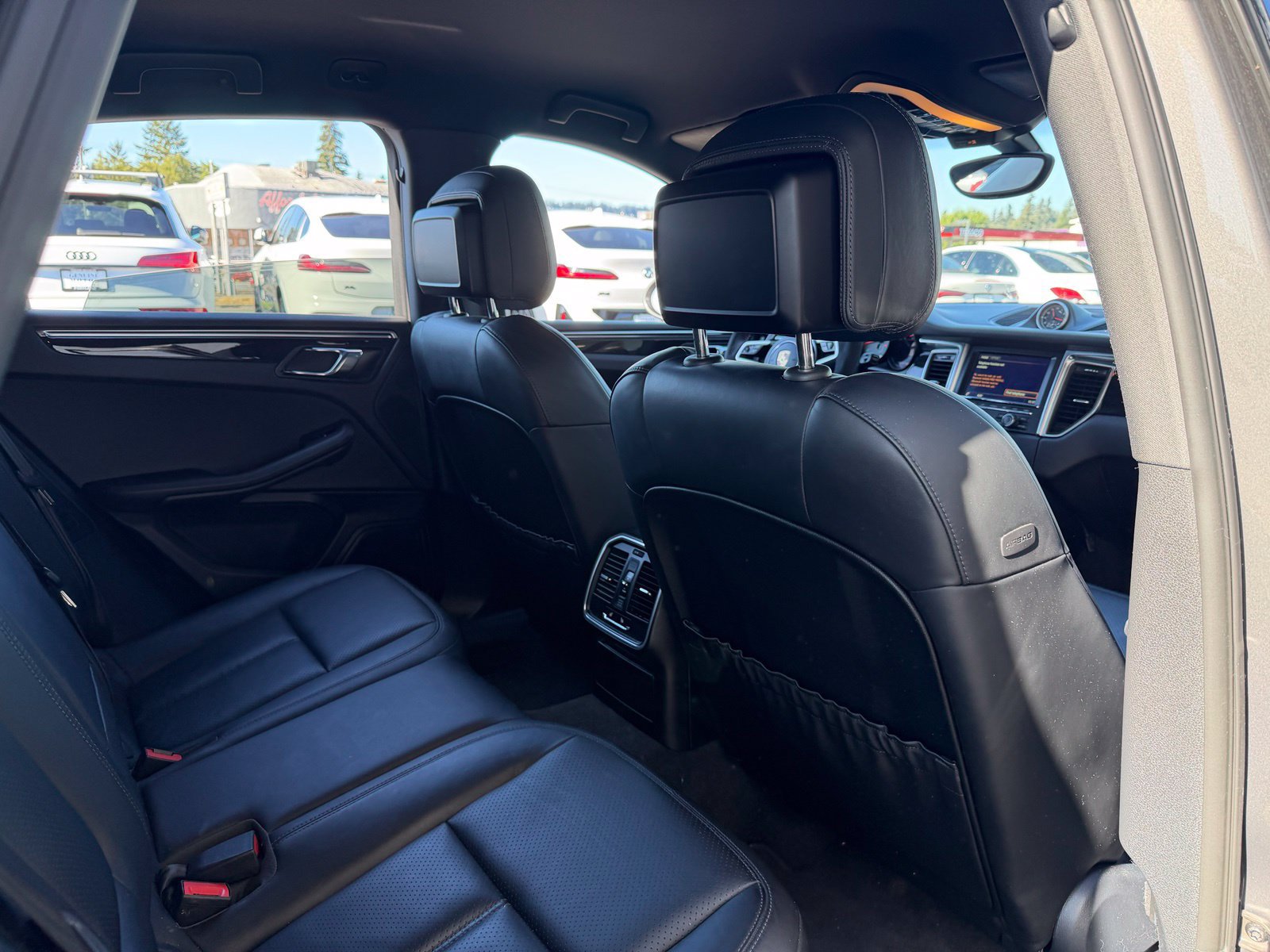 Used 2016 Porsche Macan S AWD/4WD image 18