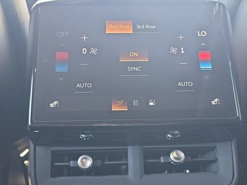 New 2026 Cadillac Vistiq Premium Luxury AWD/4WD image 21