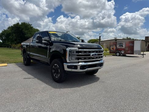 Used 2023 Ford F250 Lariat w/ Lariat Ultimate Package AWD/4WD image 1