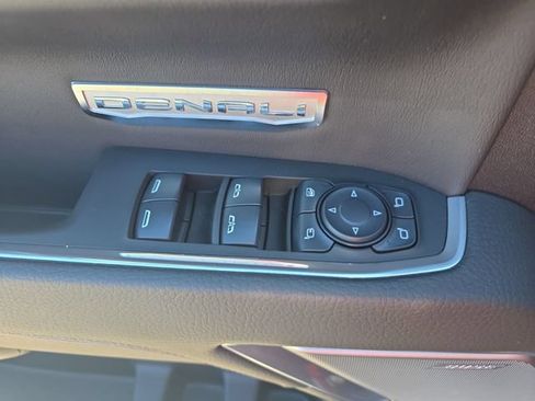 Used 2024 GMC Sierra 1500 Denali w/ Denali Reserve Package AWD/4WD image 28