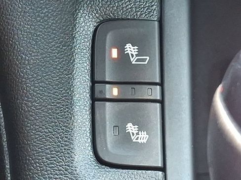 Used 2019 GMC Acadia SLT w/ LPO, Floor Liner Package AWD/4WD image 24