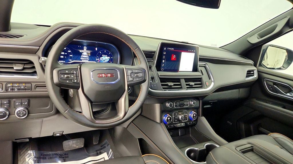 Used 2023 GMC Yukon AT4 AWD/4WD image 11