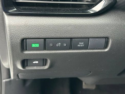Used 2024 Nissan Sentra SV w/ All-Weather Package FWD image 20