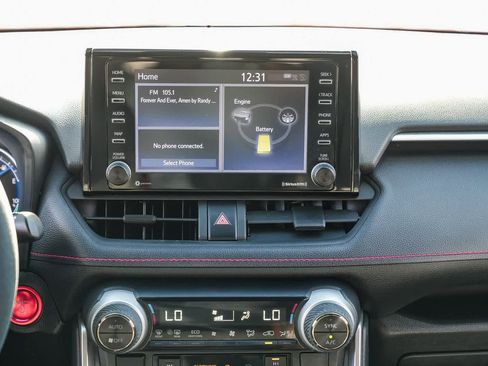 Used 2021 Toyota RAV4 SE w/ Weather & Moonroof Package image 13