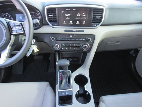 Used 2020 Kia Sportage LX w/ LX Popular Package image 14