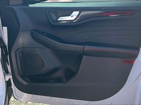 Used 2025 Ford Escape ST-Line w/ Tech Pack #1 image 27