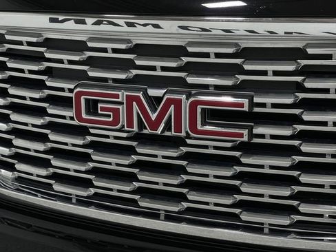 Used 2019 GMC Yukon XL Denali w/ Denali Ultimate Package image 41
