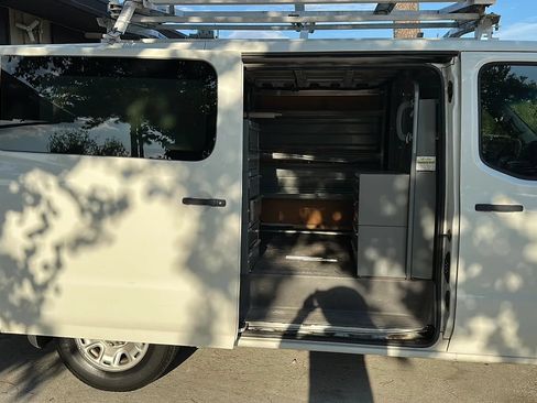 Used 2018 Nissan NV 2500 SV w/ Navigation Package RWD image 17