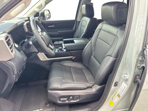 Used 2024 Toyota Sequoia SR5 w/ SR5 Premium Package AWD/4WD image 23