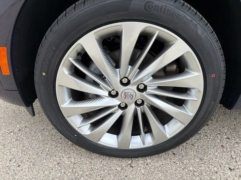 New 2026 Buick Envision Avenir AWD/4WD image 9