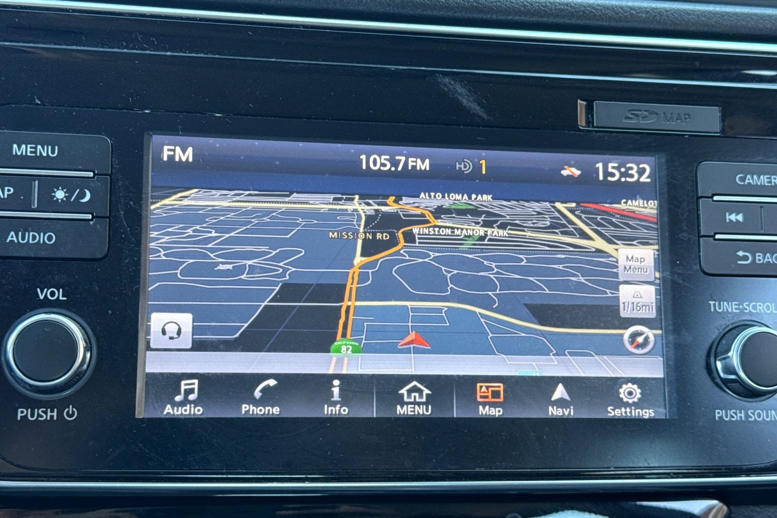 Used 2018 Nissan Leaf SV w/ SV Technology Package FWD image 20