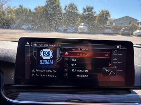 Used 2021 BMW 530i xDrive w/ Premium Package image 30