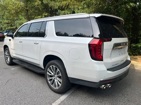 Used 2021 GMC Yukon XL Denali AWD/4WD image 7
