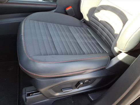 New 2026 Ford Explorer ST-Line w/ ST-Line Street Pack image 14