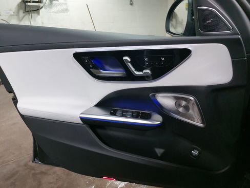 Used 2025 Mercedes-Benz C 300 C 300 image 26