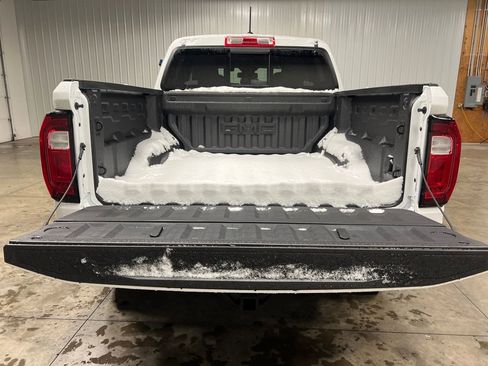 New 2026 GMC Canyon Denali image 14