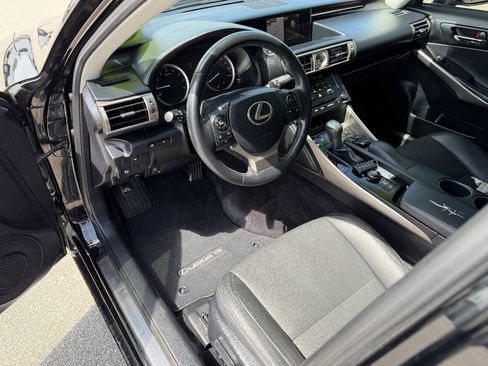 Used 2014 Lexus IS 250 AWD w/ Navigation Package image 9