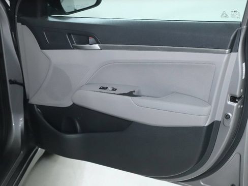 Used 2020 Hyundai Elantra Value Edition w/ Cargo Package (C1) FWD image 34