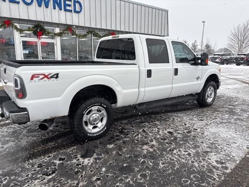 Used 2016 Ford F250 XLT w/ XLT Value Package image 3