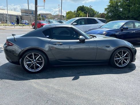 Used 2022 MAZDA MX-5 Miata RF Grand Touring RWD image 10