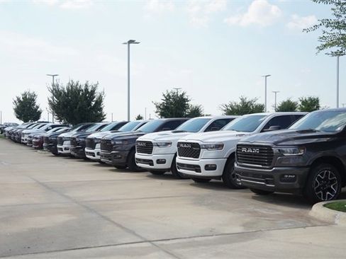 Used 2014 RAM 1500 Tradesman w/ Power & Remote Entry Group image 21