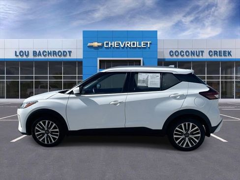 Used 2023 Nissan Kicks SV FWD image 5