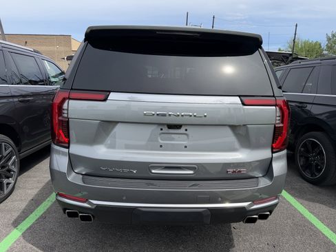 Used 2025 GMC Yukon Denali w/ Denali Reserve Package AWD/4WD image 6