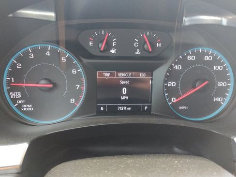 Used 2021 Chevrolet Traverse LT FWD image 23