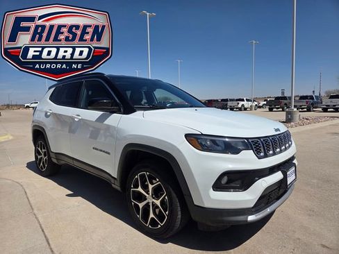 Used 2024 Jeep Compass Limited AWD/4WD image 3