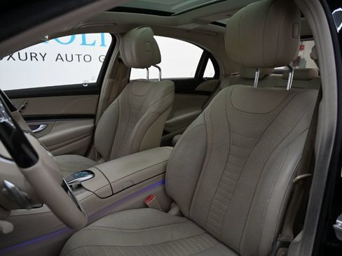 Used 2016 Mercedes-Benz S 550 Sedan image 16