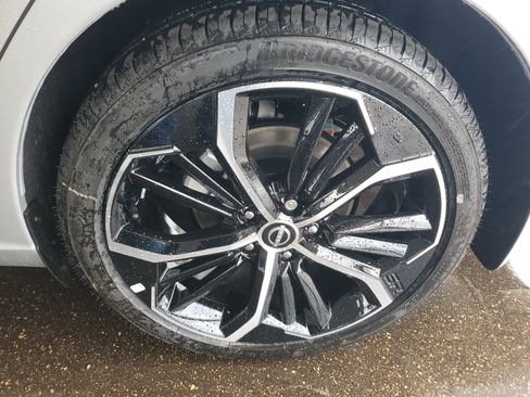 New 2025 Nissan Altima 2.5 SR image 19