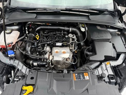 Used 2017 Ford Focus SE FWD image 50