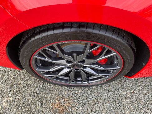 New 2026 Chevrolet Corvette Stingray Premium Conv w/ Z51 Performance Package RWD image 19