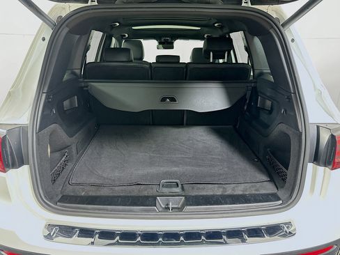 Used 2025 Mercedes-Benz GLB 250 4MATIC image 30