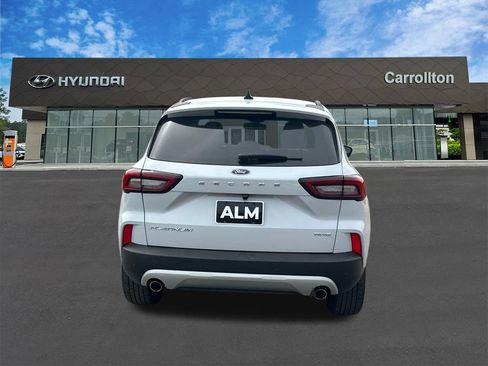 Used 2025 Ford Escape Platinum AWD/4WD image 6